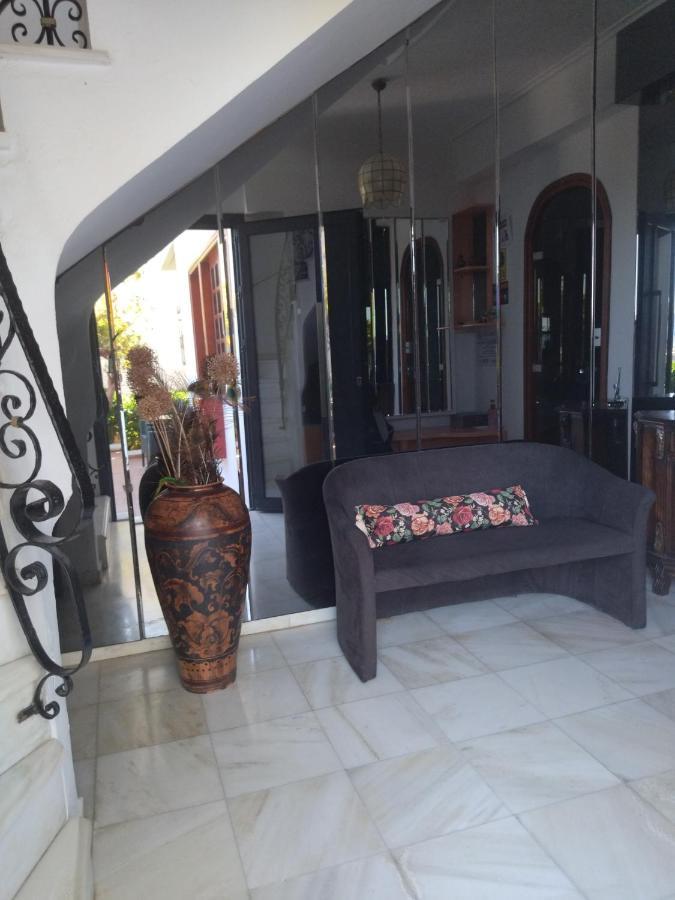 Ostria Apartments Kalives คาลีเวส ภายนอก รูปภาพ