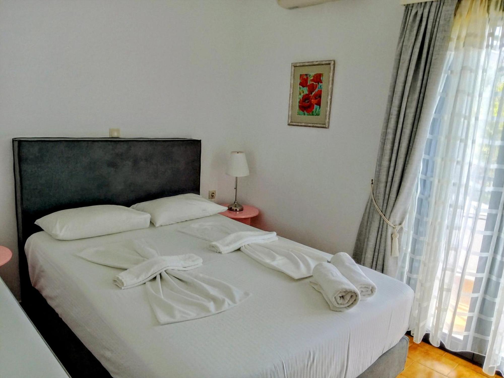 Ostria Apartments Kalives คาลีเวส ภายนอก รูปภาพ